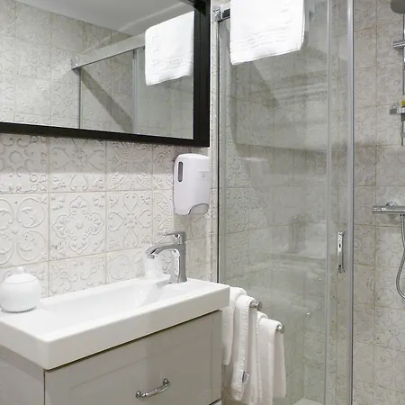 Guest house Lo 3*