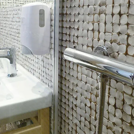 Guest house Lo 3*