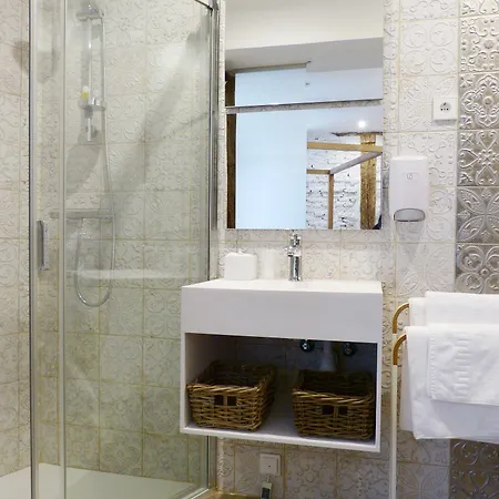 Guest house Lo 3*
